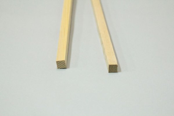 画像2: 選べる太さ2種類「細い角材(2本セット)」青森ヒバ製 (2)